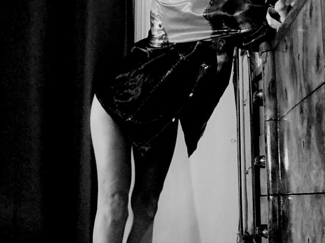 OrianaLaFrancaise - Camera khiêu dâm &amp; quyến rũ trực tiếp - 25225169