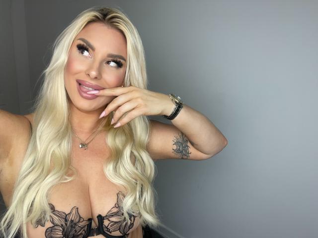 LuxuriaBlond - Sexe cam en vivo - 25227433