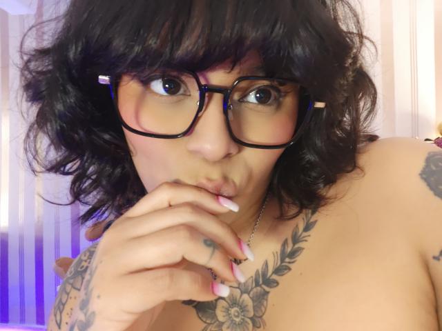 Chili - Live Sex Cam - 25230469