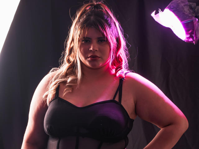 EymiTomsom - Sexe cam en vivo - 25234077