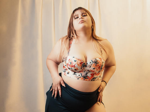 EymiTomsom - Live porn &amp; sex cam - 25234241