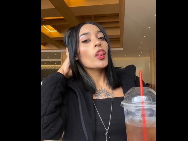 SalomeMille - Live sexe cam - 25234733