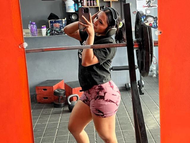 SofiaJames - Live porn &amp; sex cam - 25235569