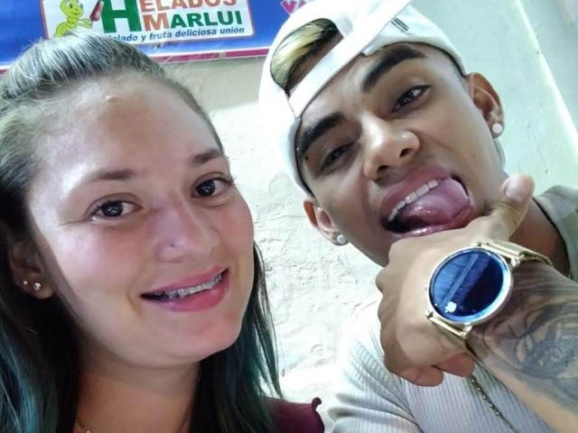 ParejaEnLlamas - Live sex cam - 25237597