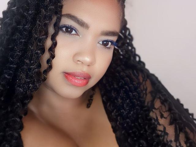 DamaraArtiaga - Live sex cam - 25239861