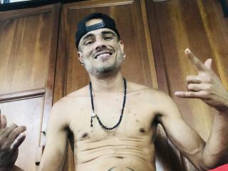 StrongAlan - Live sex cam - 25240009