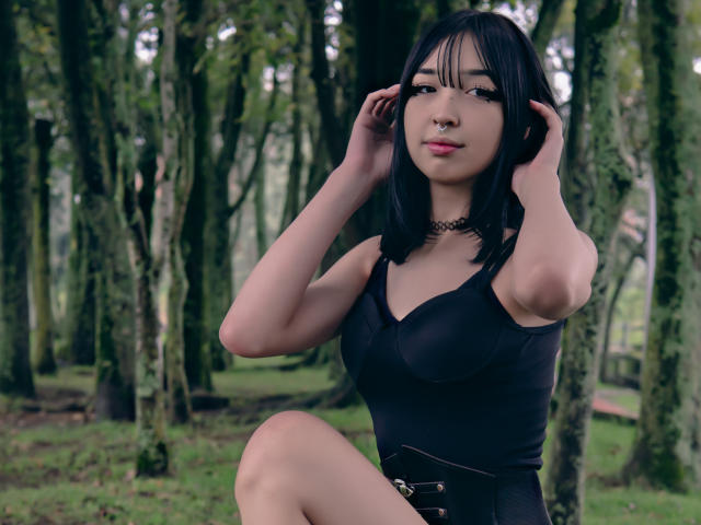 MillaHottLove69 - Live sex cam - 25240629