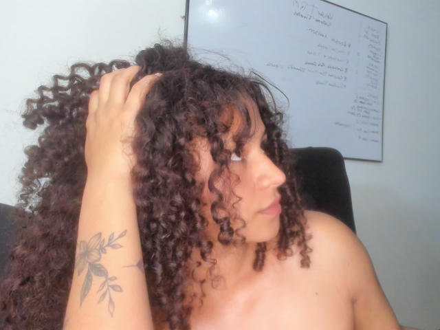 SofiaPassione - Live porn &amp; sex cam - 25242849