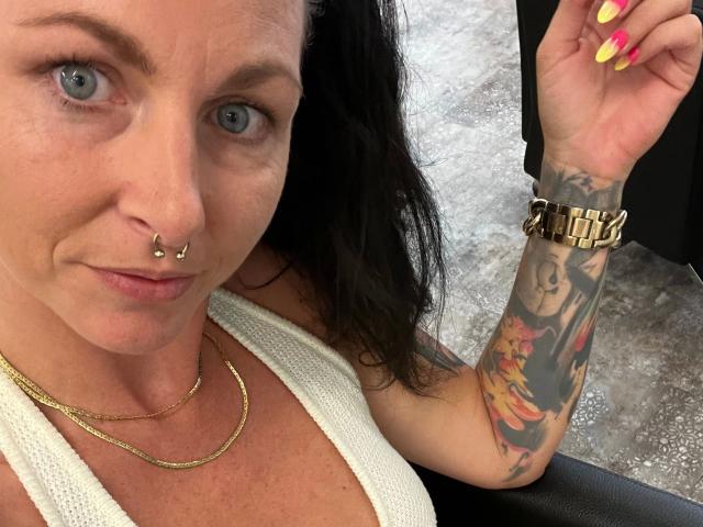 13-Mel-hot - Live sex cam - 25243461