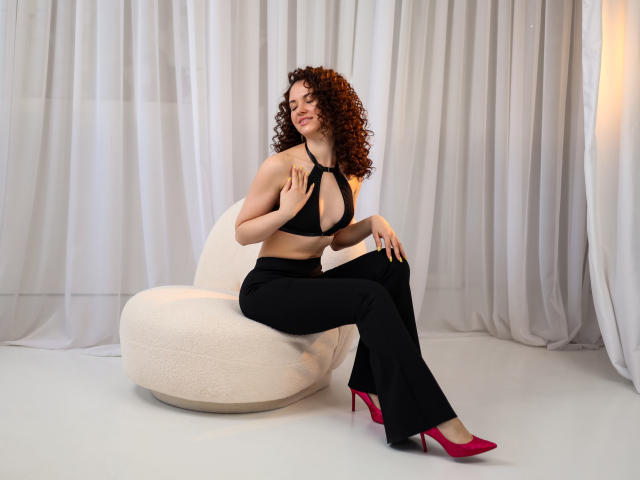 KaraCriegs - Live sex cam - 25246309