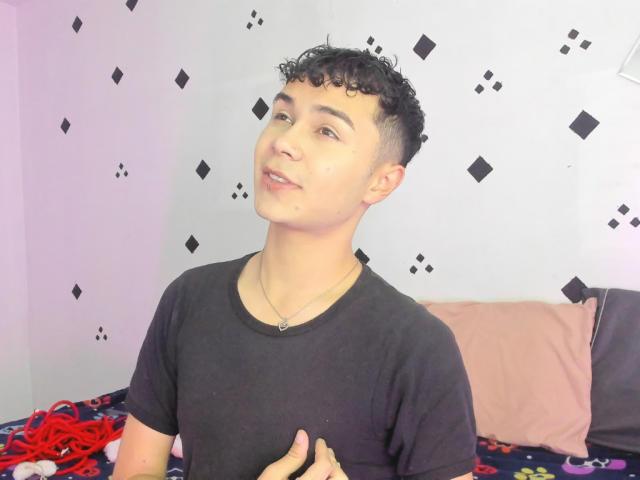 Crushnier - Live sex cam - 25247101