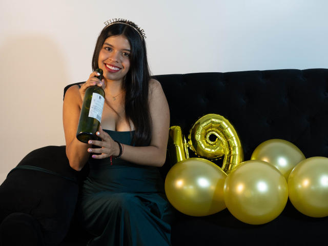 LinaSanttacruz - Live sex cam - 25250597