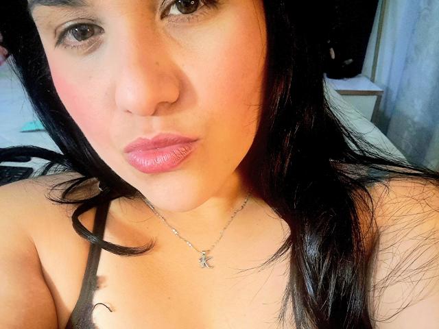 VivianaThomson - Live porn &amp; sex cam - 25250813