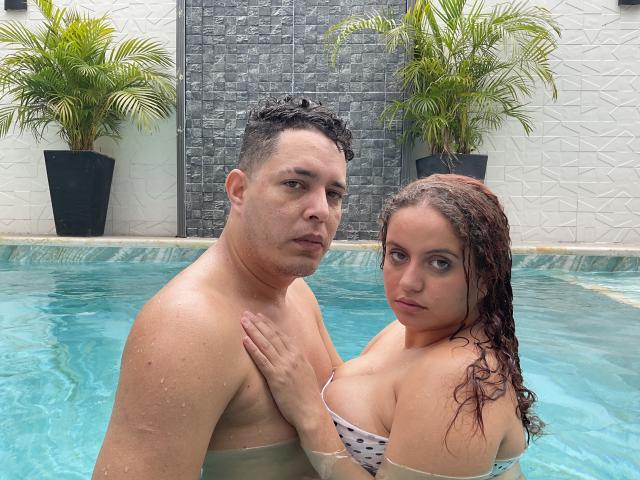 KristenXSpencer - Live Sex Cam - 25253153