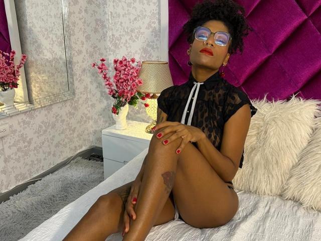 EimyHadid - Live sexe cam - 25253413