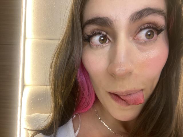 JazzeRusot - Live porn &amp; sex cam - 25253977