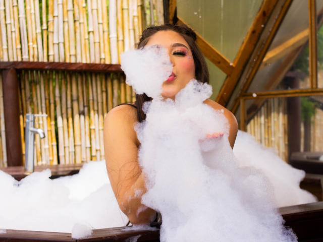 LindaJimenex - Sexe cam en vivo - 25254397