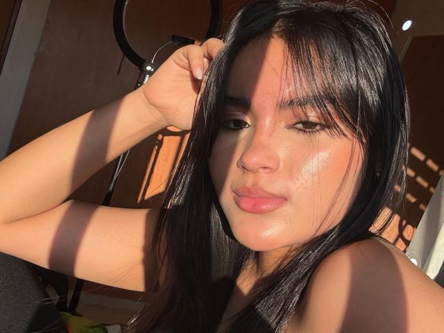 MiiaPalmer - Live Sex Cam - 25257925