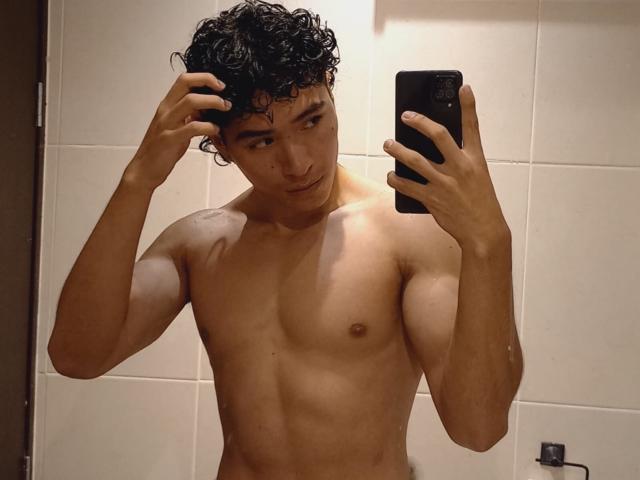 NoahJhoness - Live sex cam - 25258781
