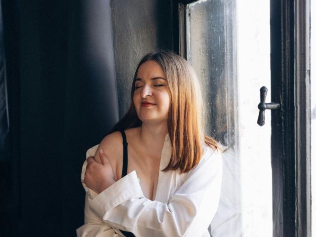 FreyaDak - Sexe cam en vivo - 25260101