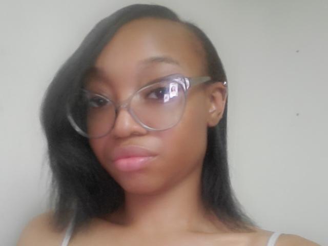 NadiaaSexy - Live sex cam - 25260553