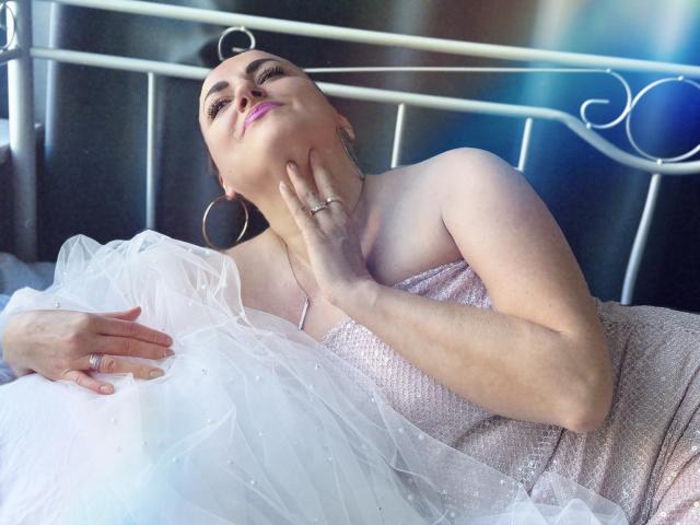 DianaMGG - Sexe cam en vivo - 25260757