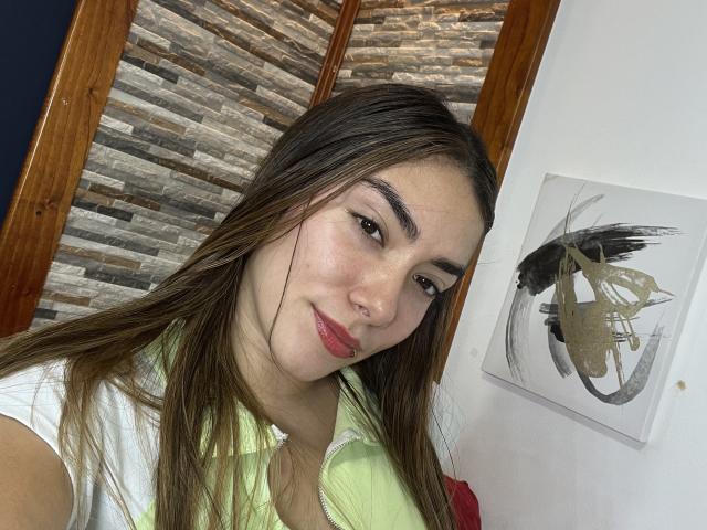 SharonKlart - Live Sex Cam - 25261165