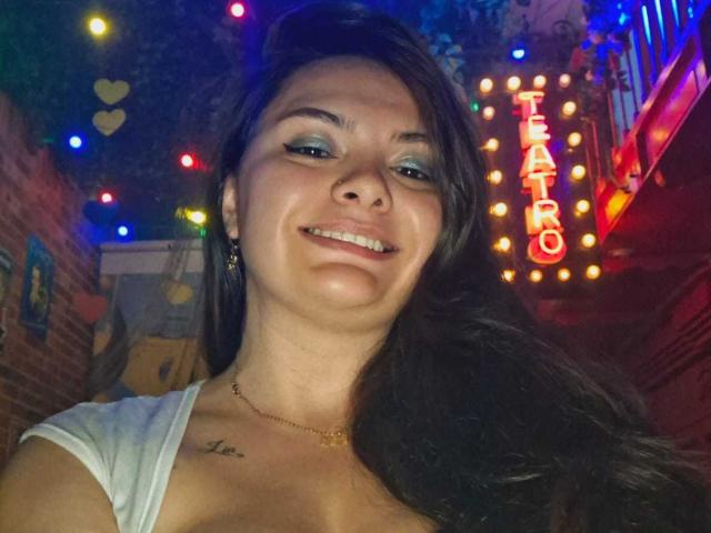katherinLatin - Live porn &amp; sex cam - 25263273
