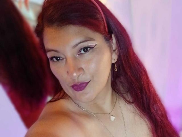 PrincessMoan69 - Live sex cam - 25263281