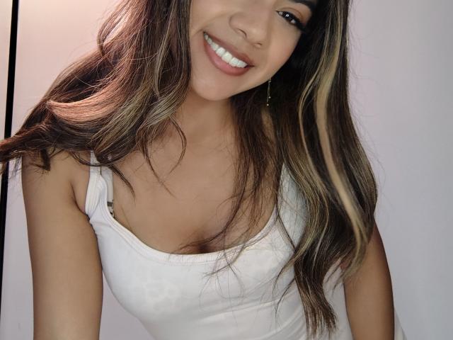 EimyRousse - Live porn &amp; sex cam - 25263565