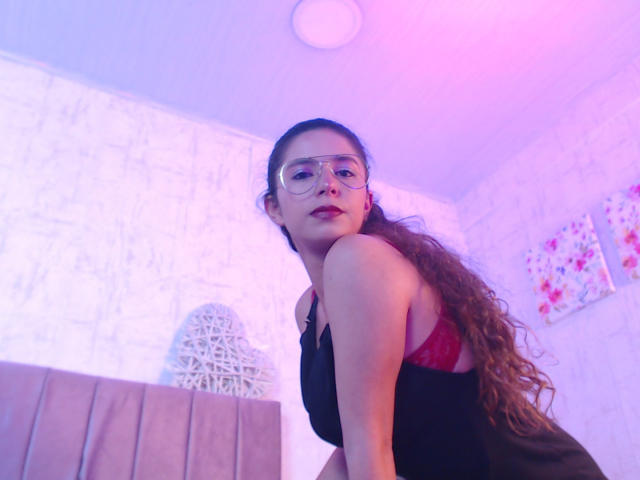 SophieTeller - Live porn &amp; sex cam - 25263721