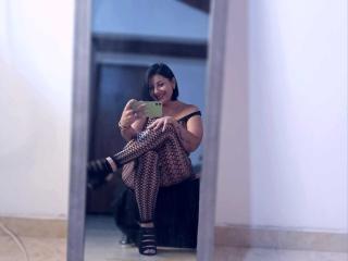 AngeleRoux - Live Sex Cam - 25265817