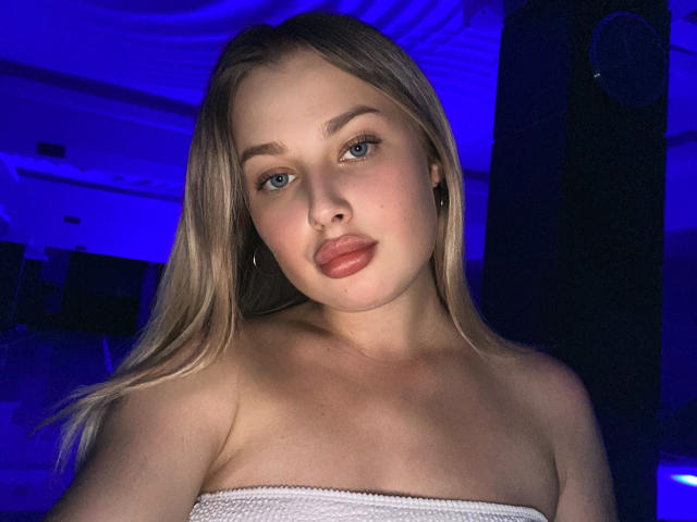 PolinaLaur - Live sex cam - 25267005