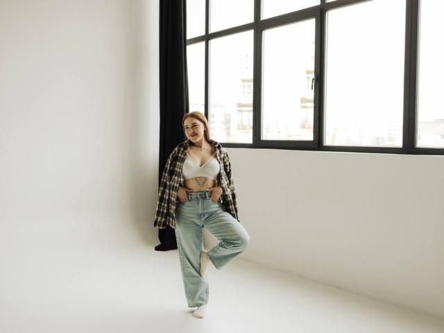 LauraHlot - Live sex cam - 25269225