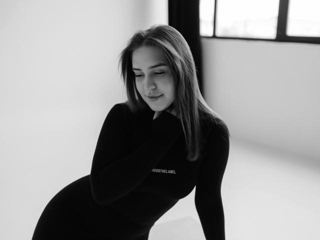 LauraHlot - Sexe cam en vivo - 25269269