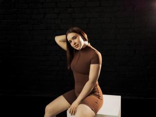 LauraHlot - Live sex cam - 25269297