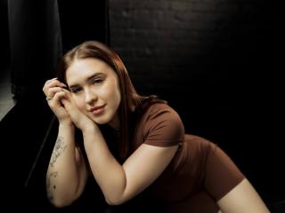 LauraHlot - Live sex cam - 25269329