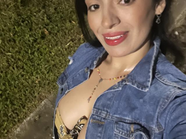 HeraDiosa - Live Sex Cam - 25269429