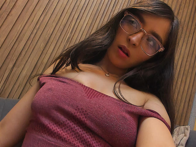 EvaMcAllister - Live Sex Cam - 25270093