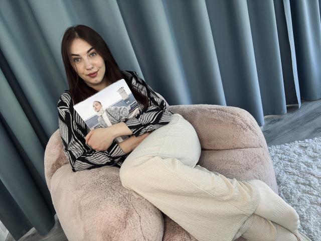 KaleyReed - Sexe cam en vivo - 25270401