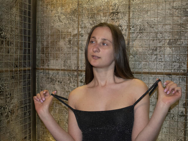 MichelleHotX69 - Live Sex Cam - 25271149