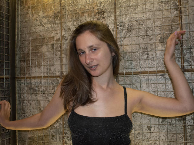 MichelleHotX69 - Live sex cam - 25272481