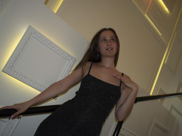 MichelleHotX69 - Live sex cam - 25272577