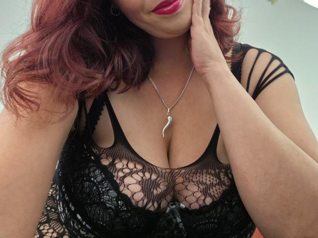 LadyHellena - Live porn &amp; sex cam - 25278645