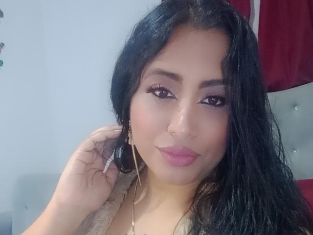MariaCatalina - Sexe cam en vivo - 25281117
