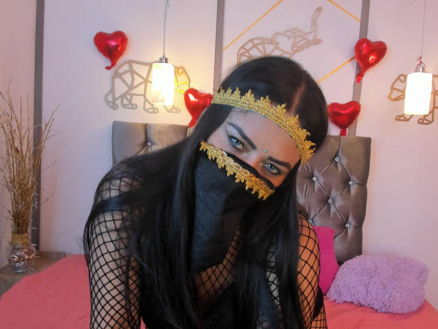 AnissaAli - Live Sex Cam - 25281365
