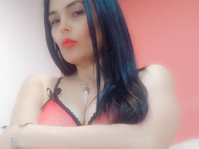 CharlotteCrofort - Live porn &amp; sex cam - 25281613