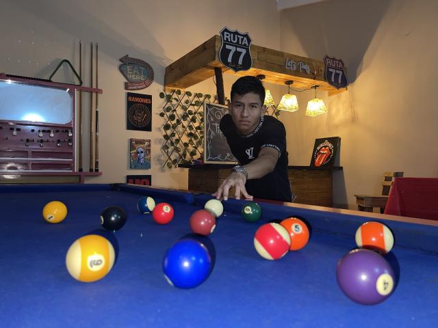 SexInTheBar - Live sexe cam - 25288497