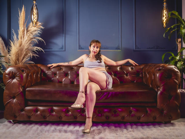 ViktoriaBrown - сексуальная веб-камера в реальном времени - 25290241