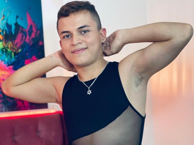LeonAdams - Live sex cam - 25295585